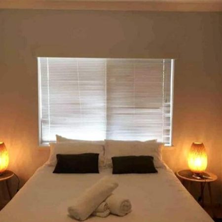 Acacia Holiday Or Business Stay - Quiet Location Perth Esterno foto